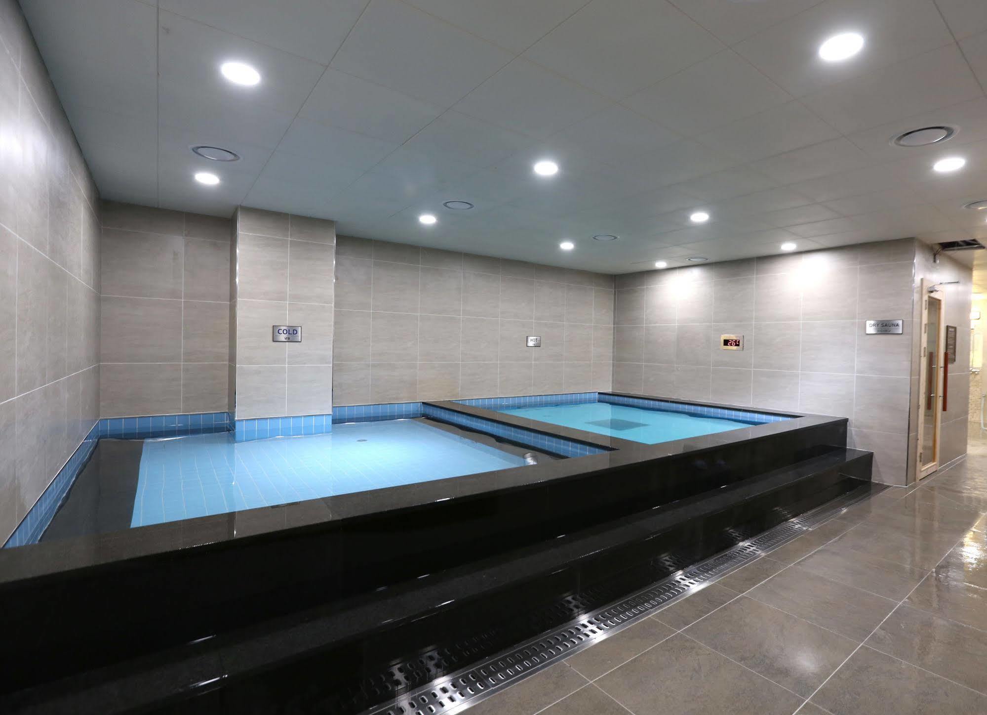 Seogwipo Js Hotel Eksteriør bilde